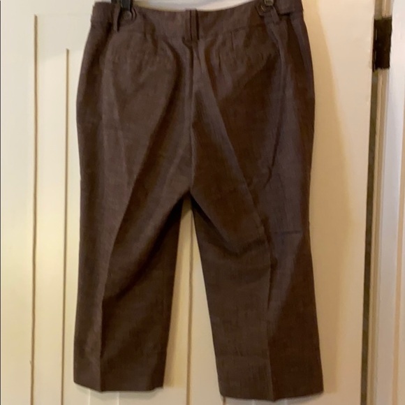 ๐ Larry Levine Stretch Capris ๐ - Picture 3 of 7